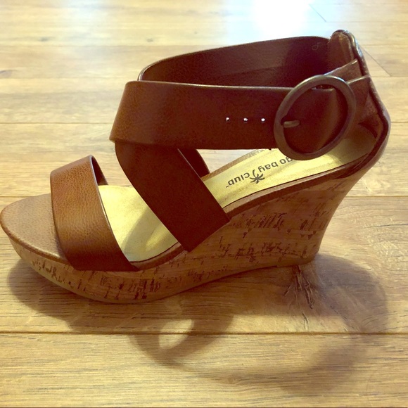Montego Bay Club Shoes - Brown wedge size 6W Montego Bay Club Shoes - Brown wedge size 6W